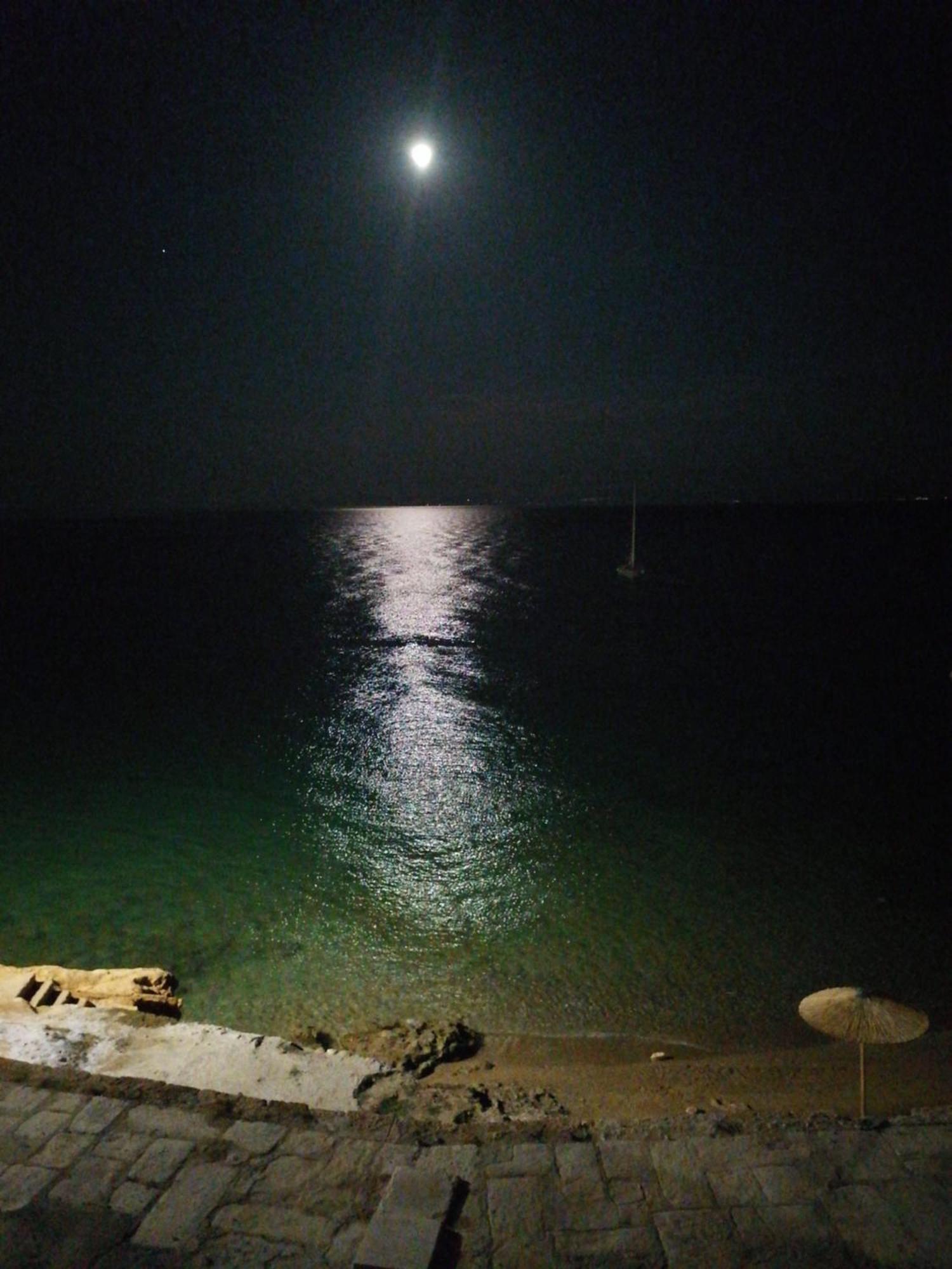 Calypso Beach Hotel Loutra Edipsou  Exterior foto